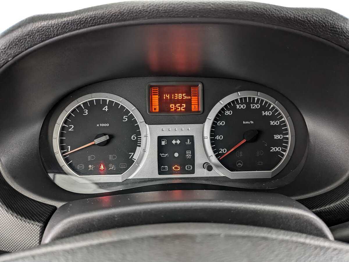 Lada (ВАЗ) Largus с пробегом — 2017 год. Фото: #11