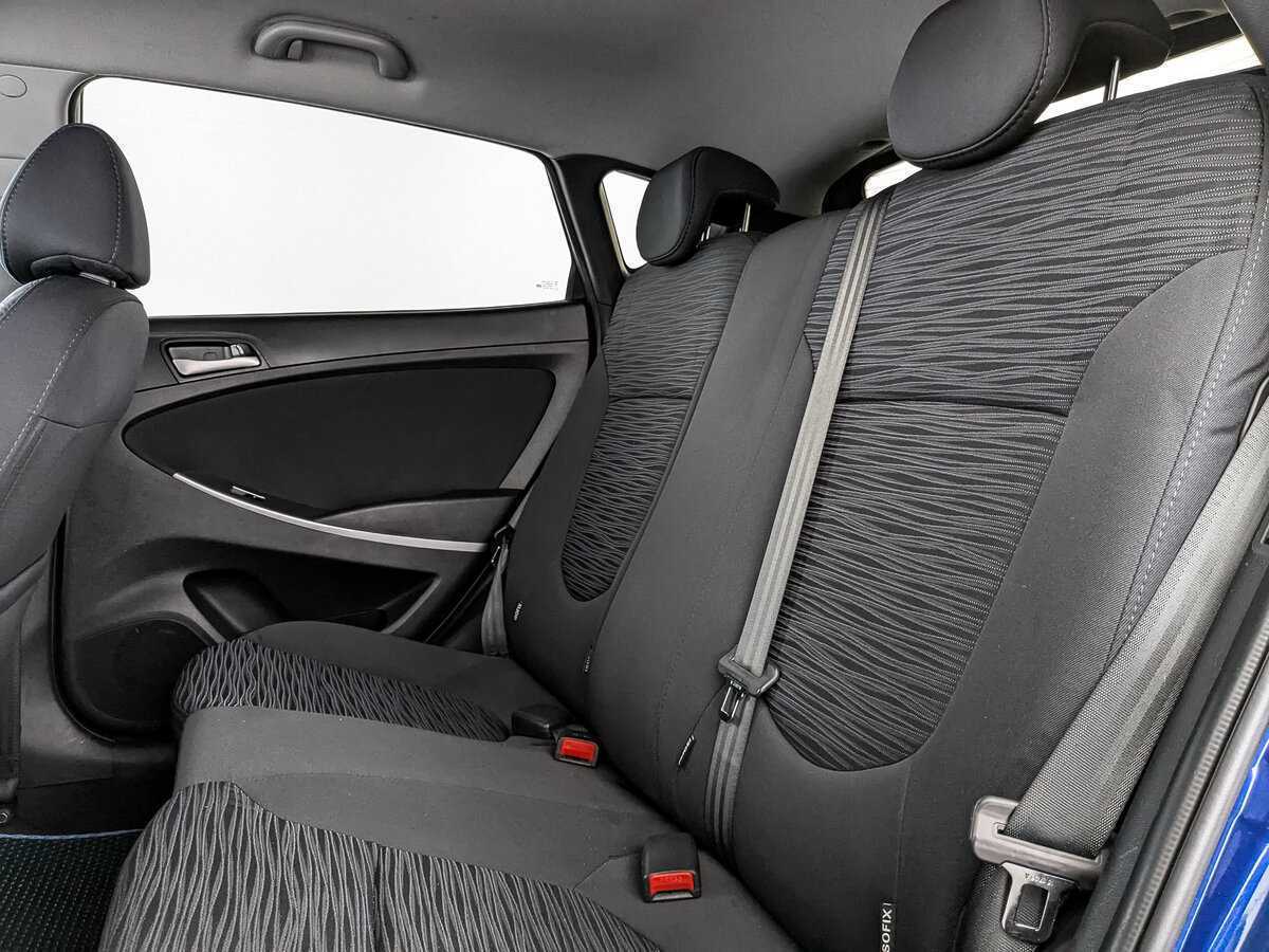 Hyundai Solaris с пробегом — 2015 год. Фото: #13