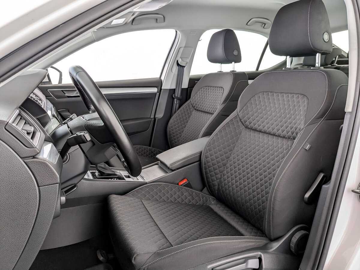 Skoda Superb с пробегом — 2021 год. Фото: #14