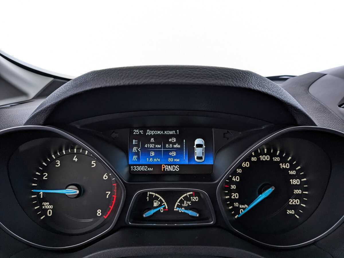 Ford C-MAX с пробегом — 2016 год. Фото: #11