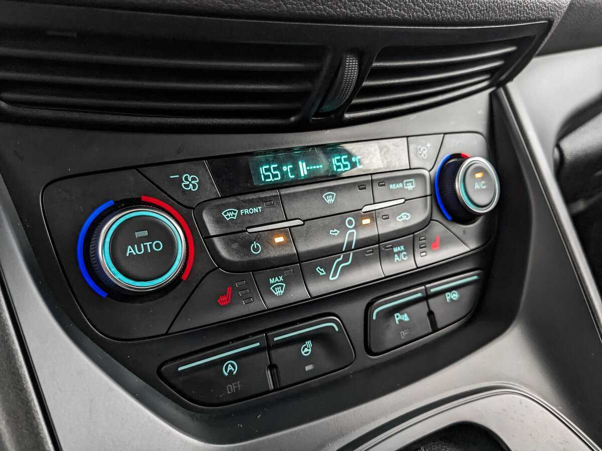 Ford C-MAX с пробегом — 2016 год. Фото: #16