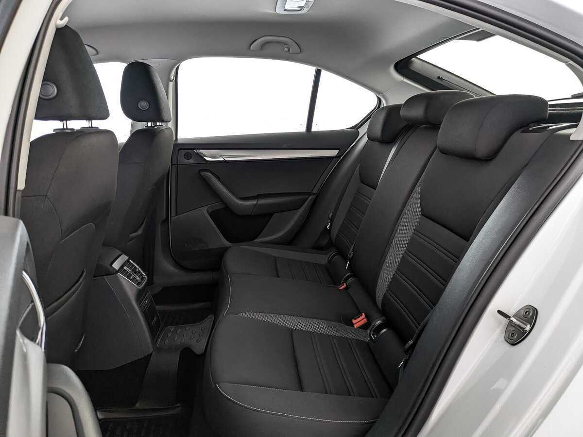 Skoda Octavia с пробегом — 2020 год. Фото: #13