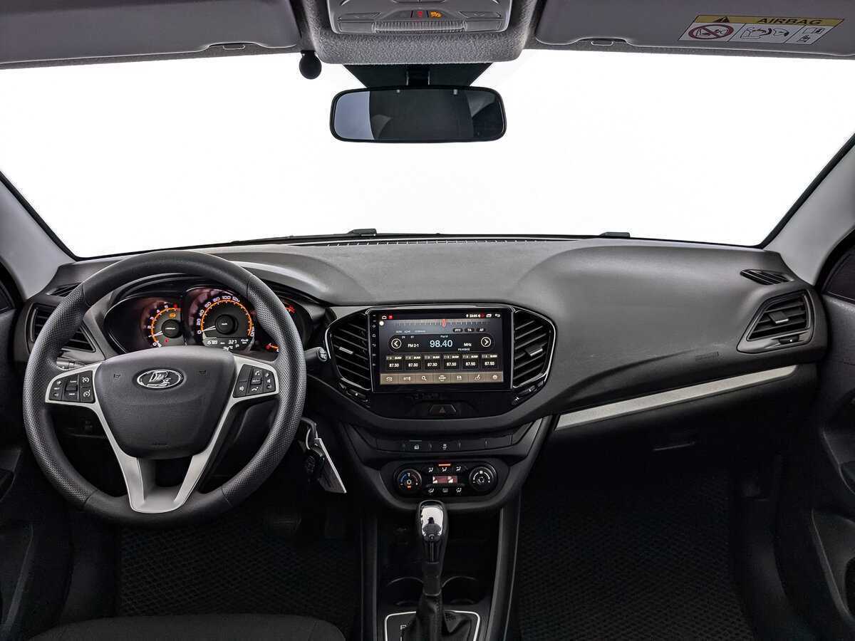 Lada (ВАЗ) Vesta с пробегом — 2020 год. Фото: #9