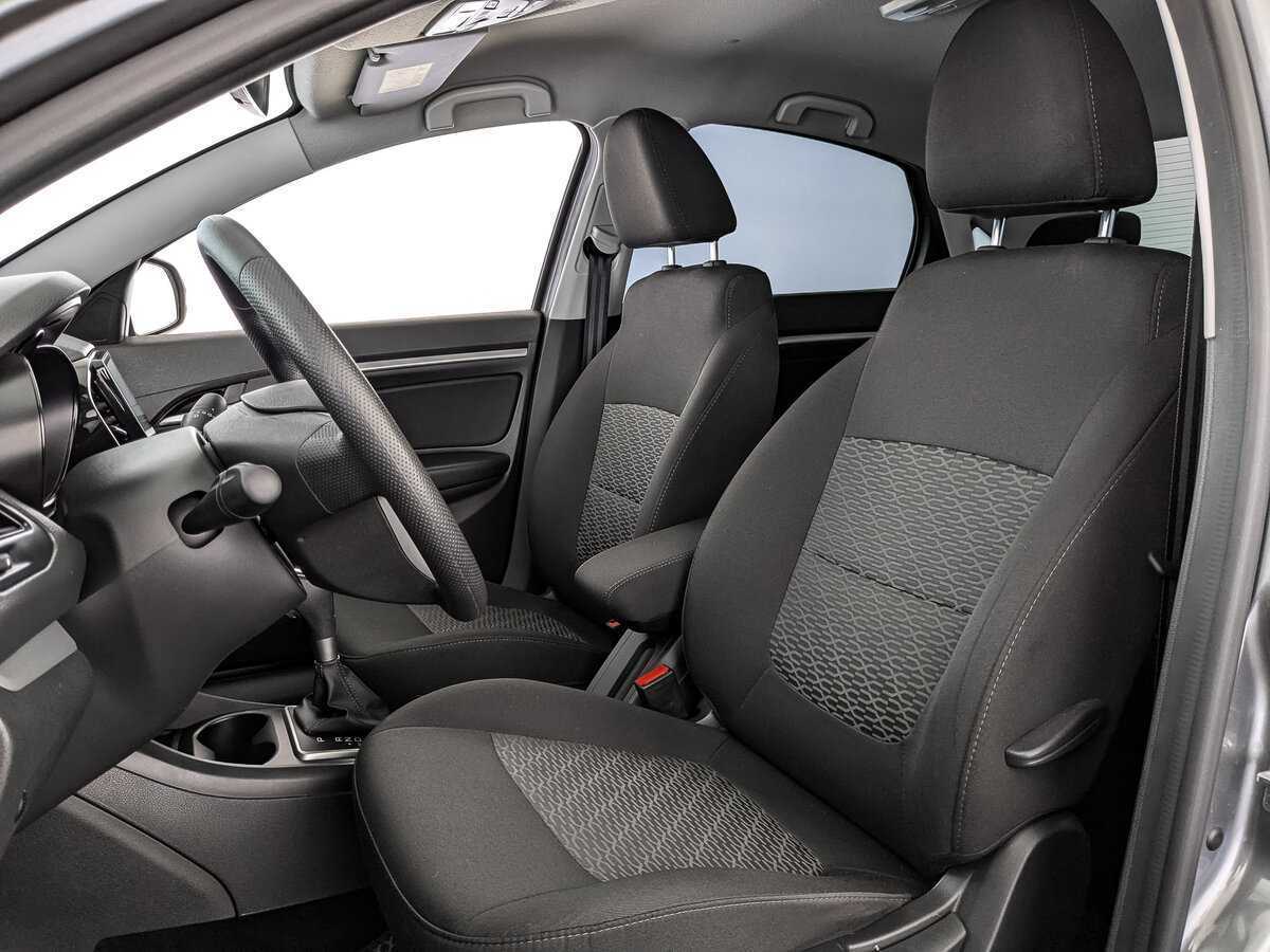 Lada (ВАЗ) Vesta с пробегом — 2020 год. Фото: #15