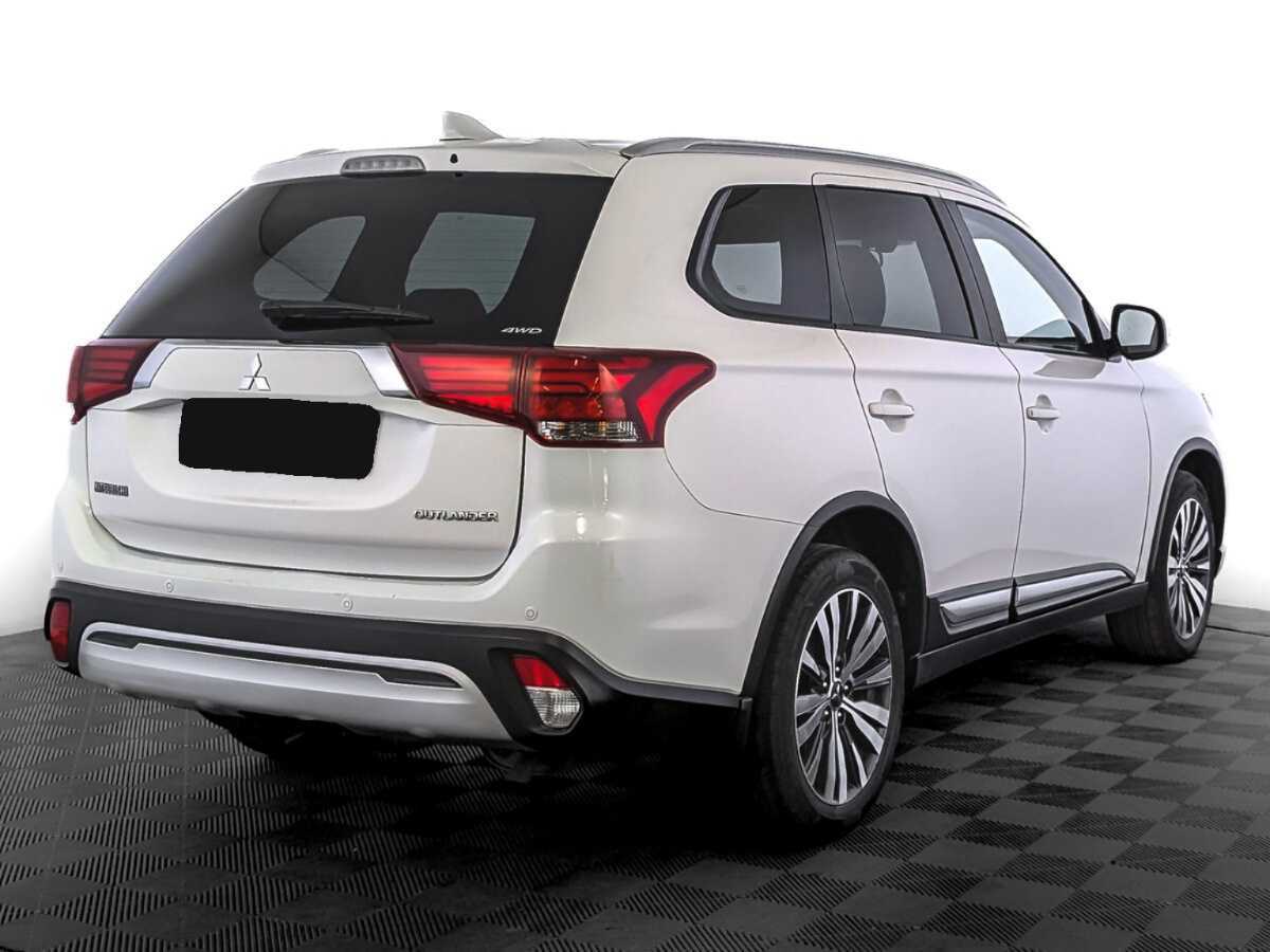Mitsubishi Outlander с пробегом — 2019 год. Фото: #4