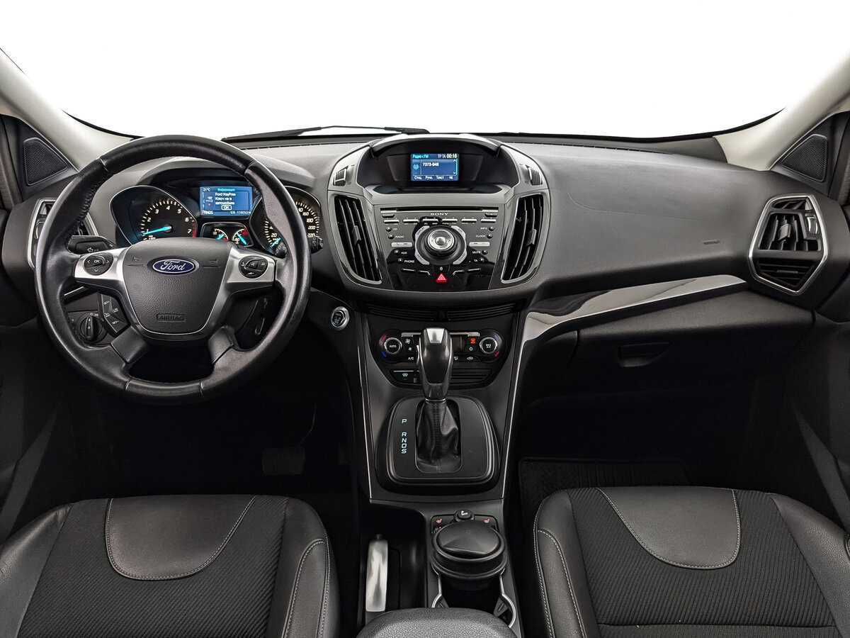 Ford Kuga с пробегом — 2014 год. Фото: #9