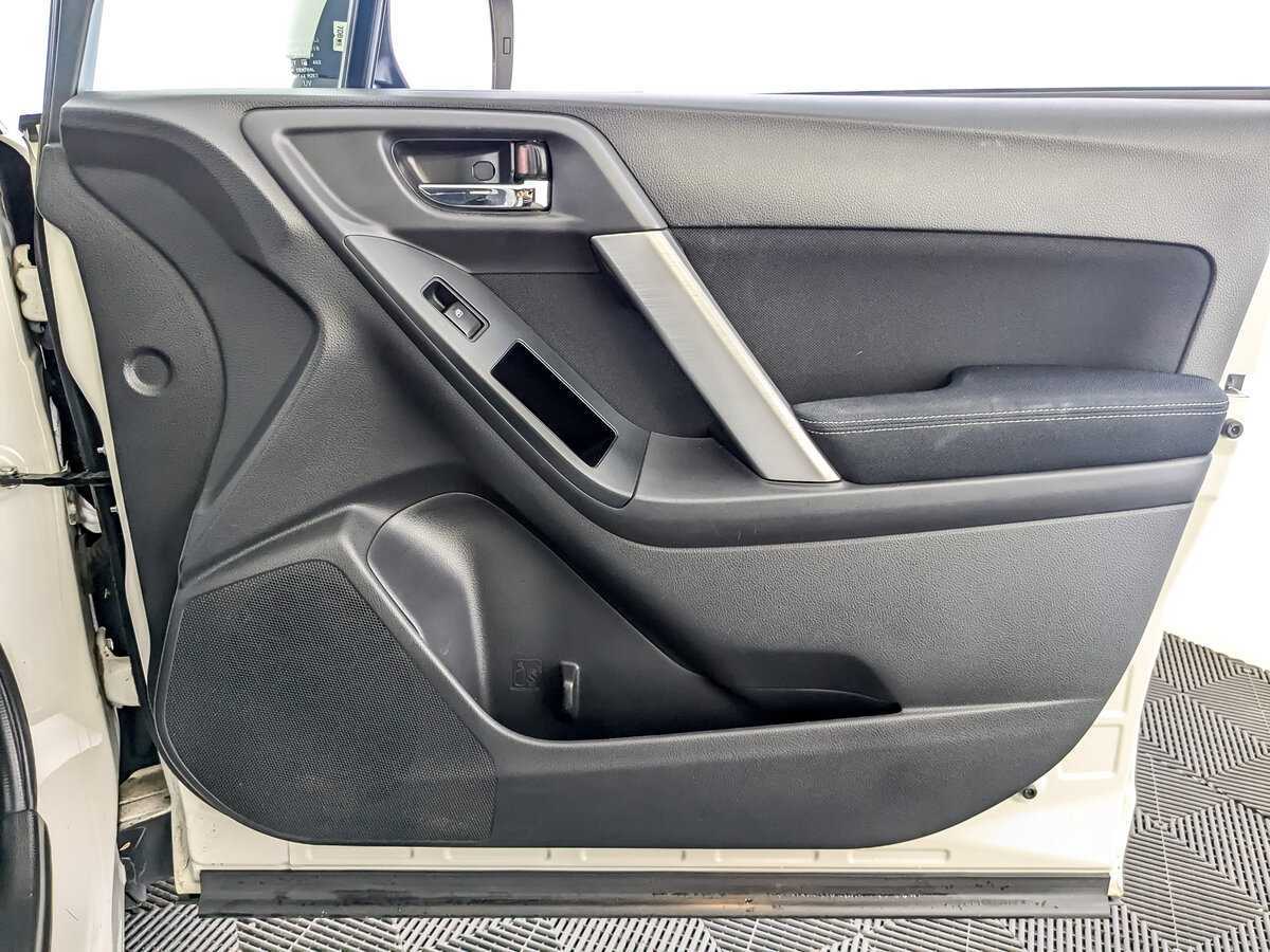 Subaru Forester с пробегом — 2015 год. Фото: #17