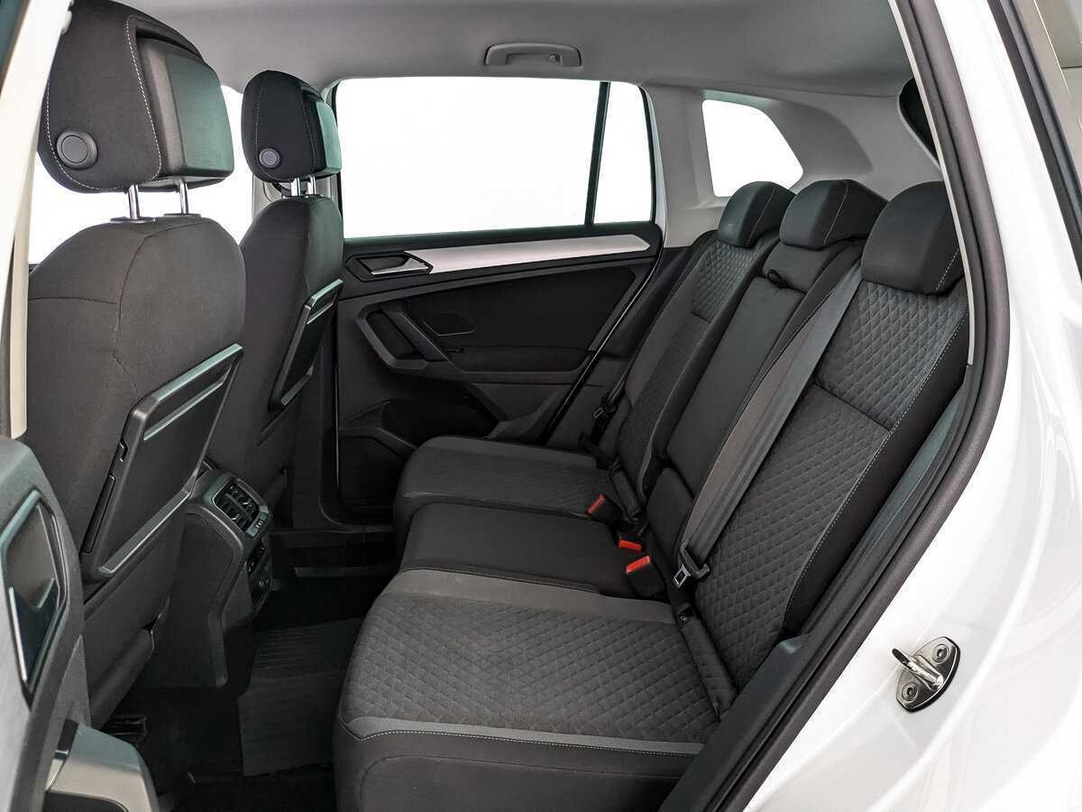 Volkswagen Tiguan с пробегом — 2018 год. Фото: #13