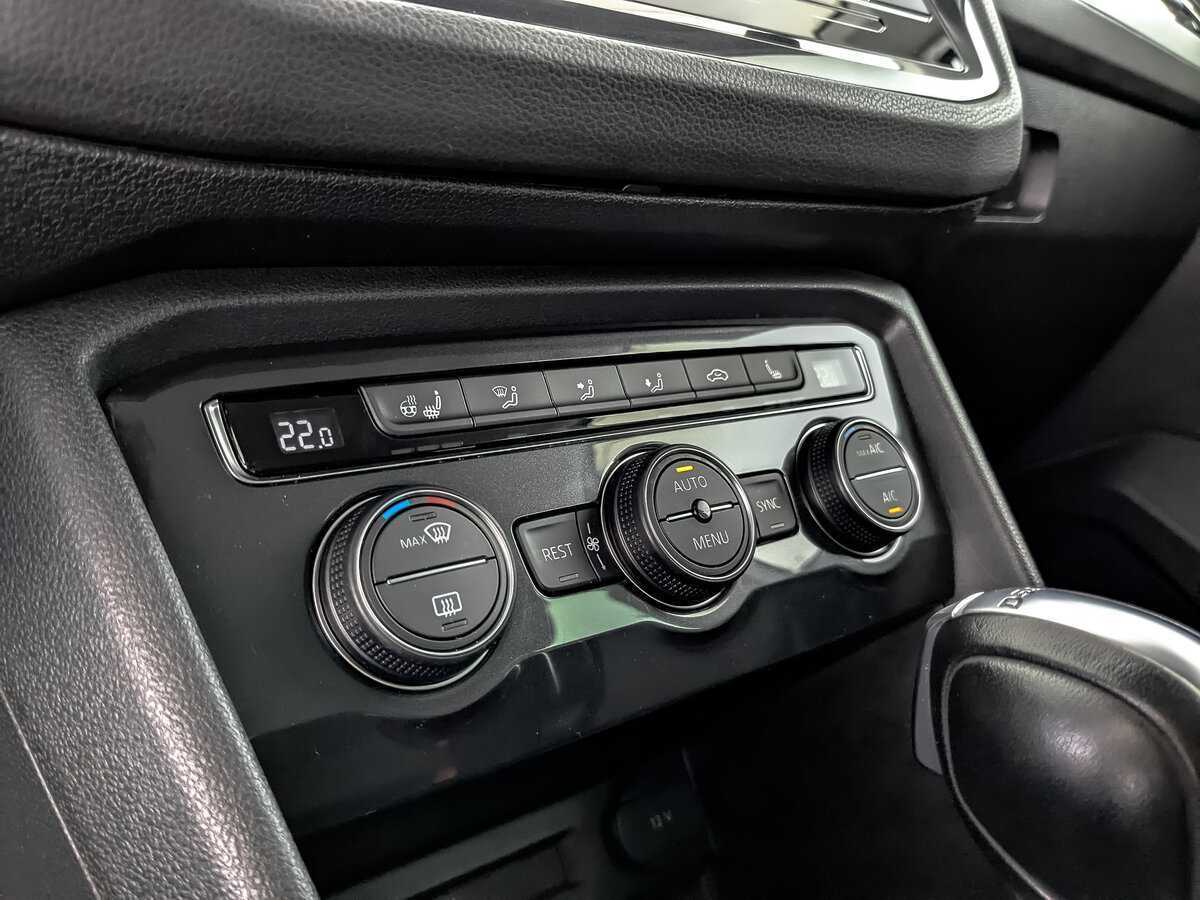 Volkswagen Tiguan с пробегом — 2018 год. Фото: #21