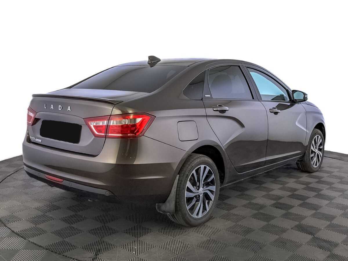 Lada (ВАЗ) Vesta с пробегом — 2019 год. Фото: #4