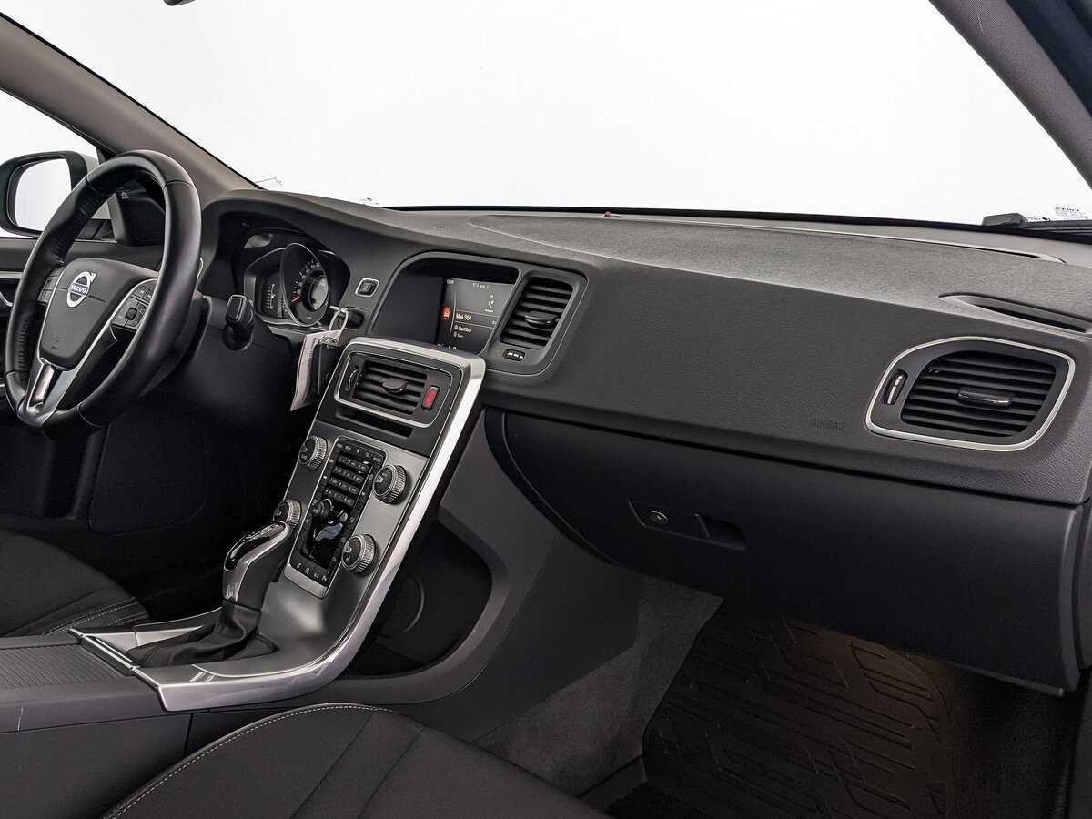 Volvo S60 с пробегом — 2017 год. Фото: #8