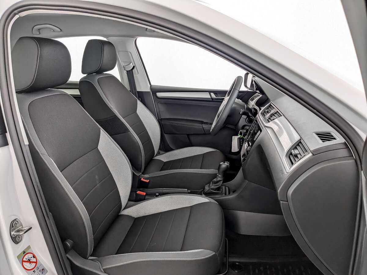 Skoda Rapid с пробегом — 2019 год. Фото: #18