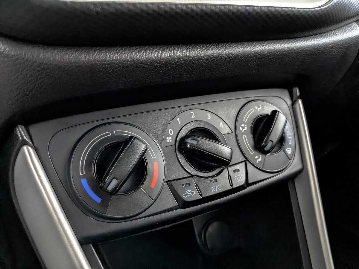 Suzuki SX4 с пробегом — 2014 год. Фото: #16