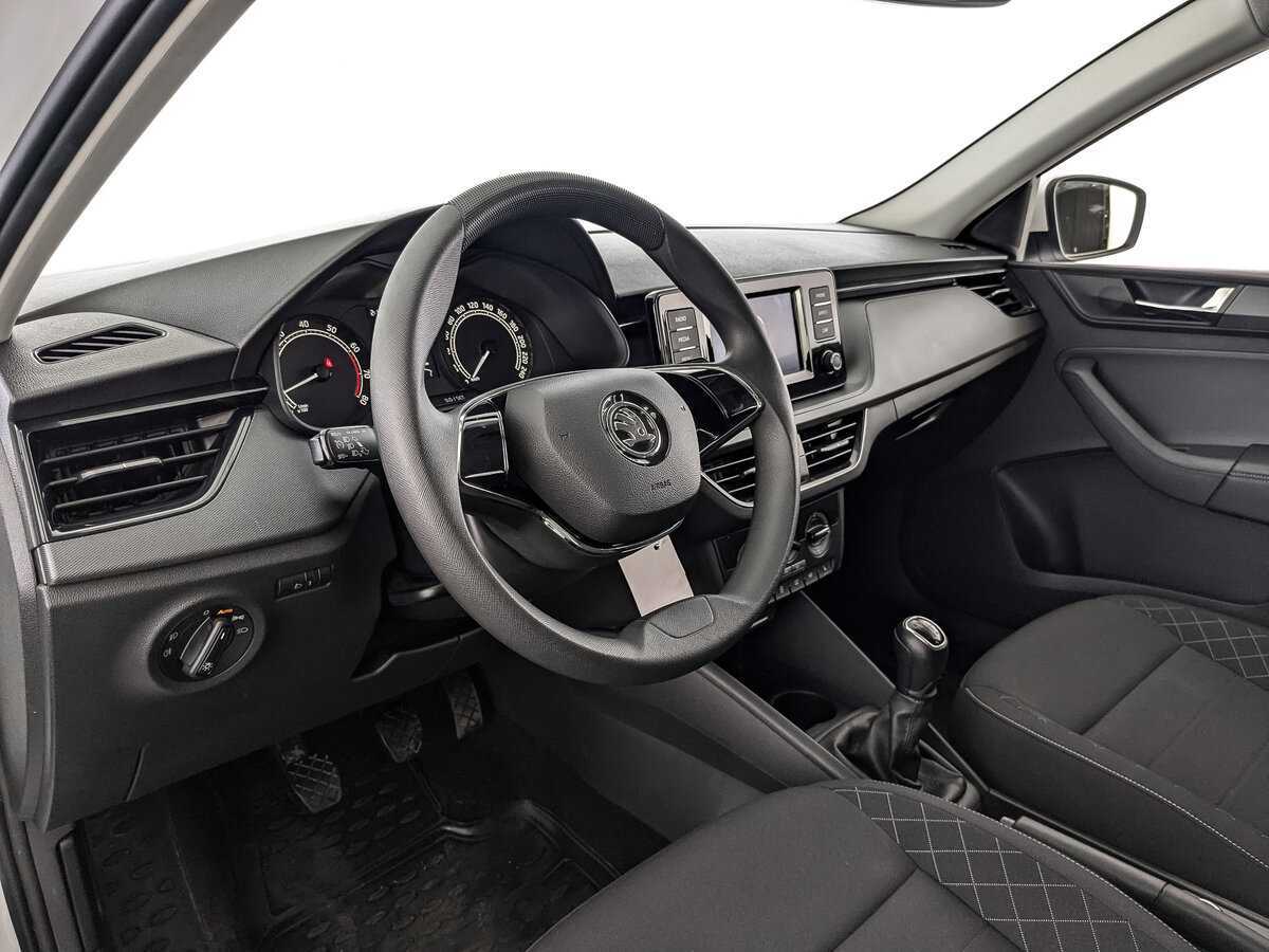 Skoda Rapid с пробегом — 2020 год. Фото: #10
