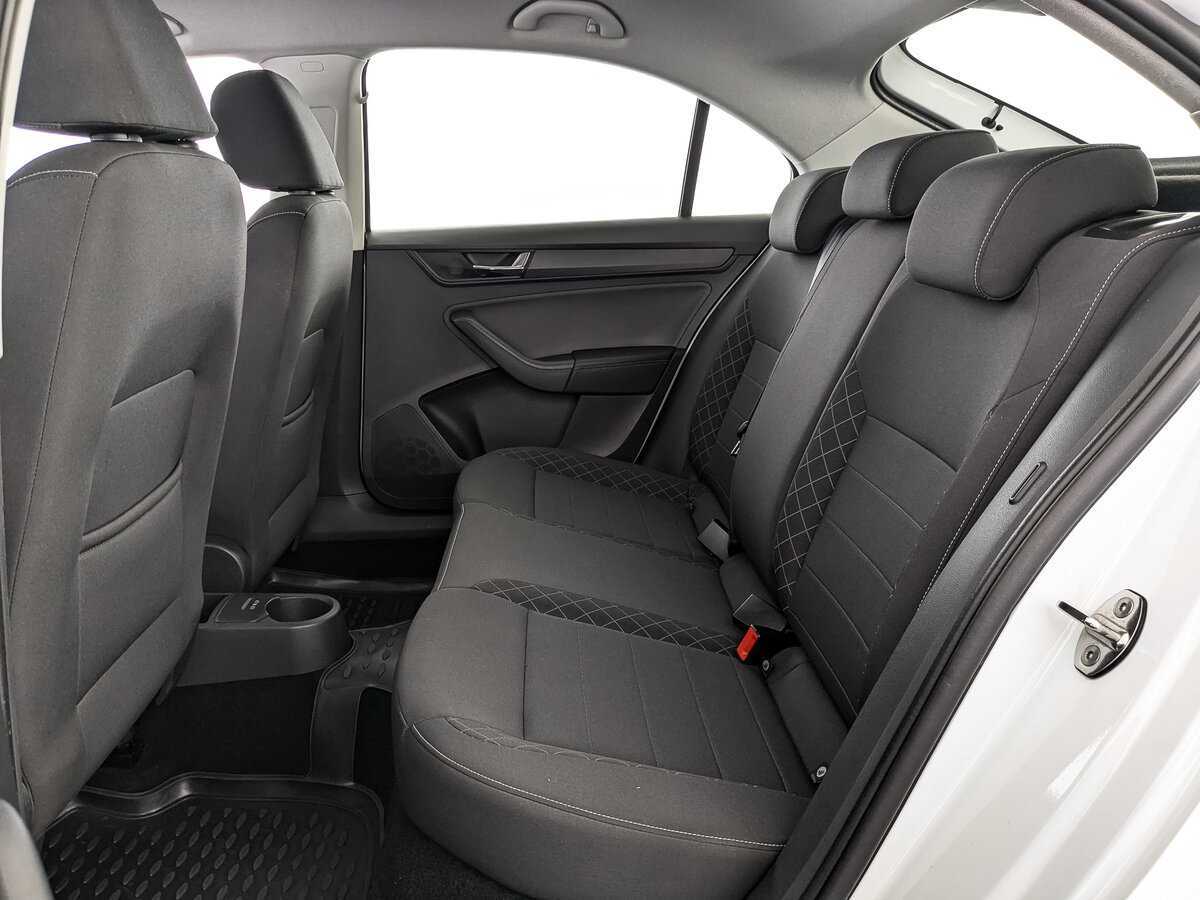 Skoda Rapid с пробегом — 2020 год. Фото: #13