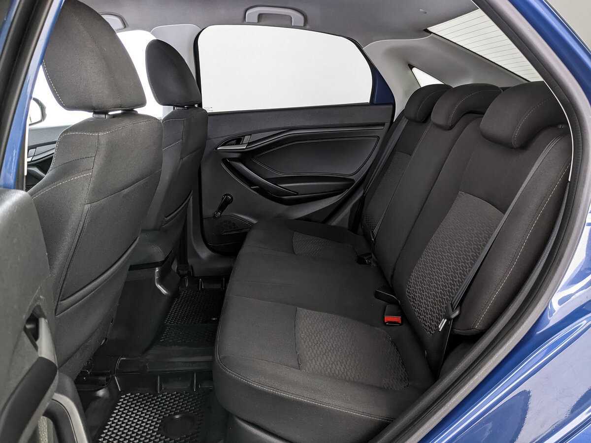 Lada (ВАЗ) Vesta с пробегом — 2016 год. Фото: #13