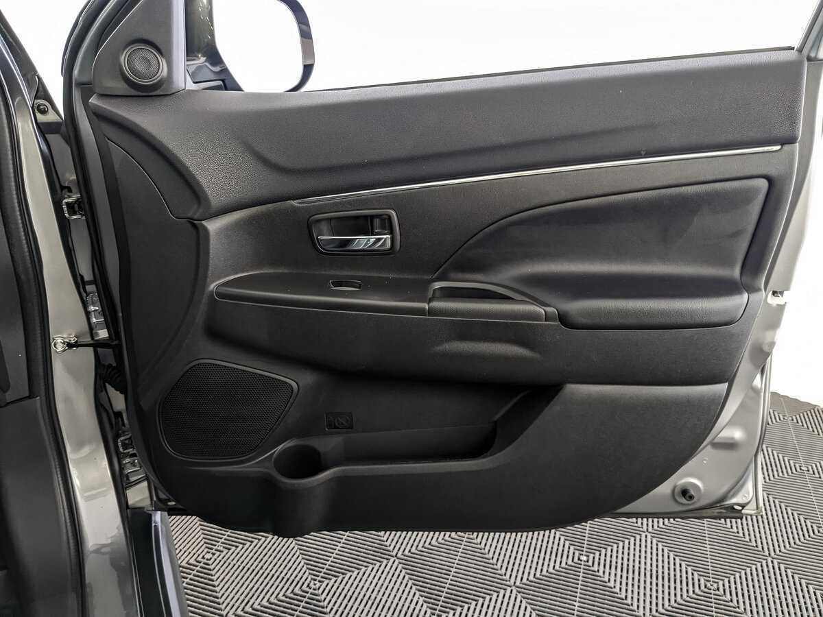 Mitsubishi ASX с пробегом — 2014 год. Фото: #18