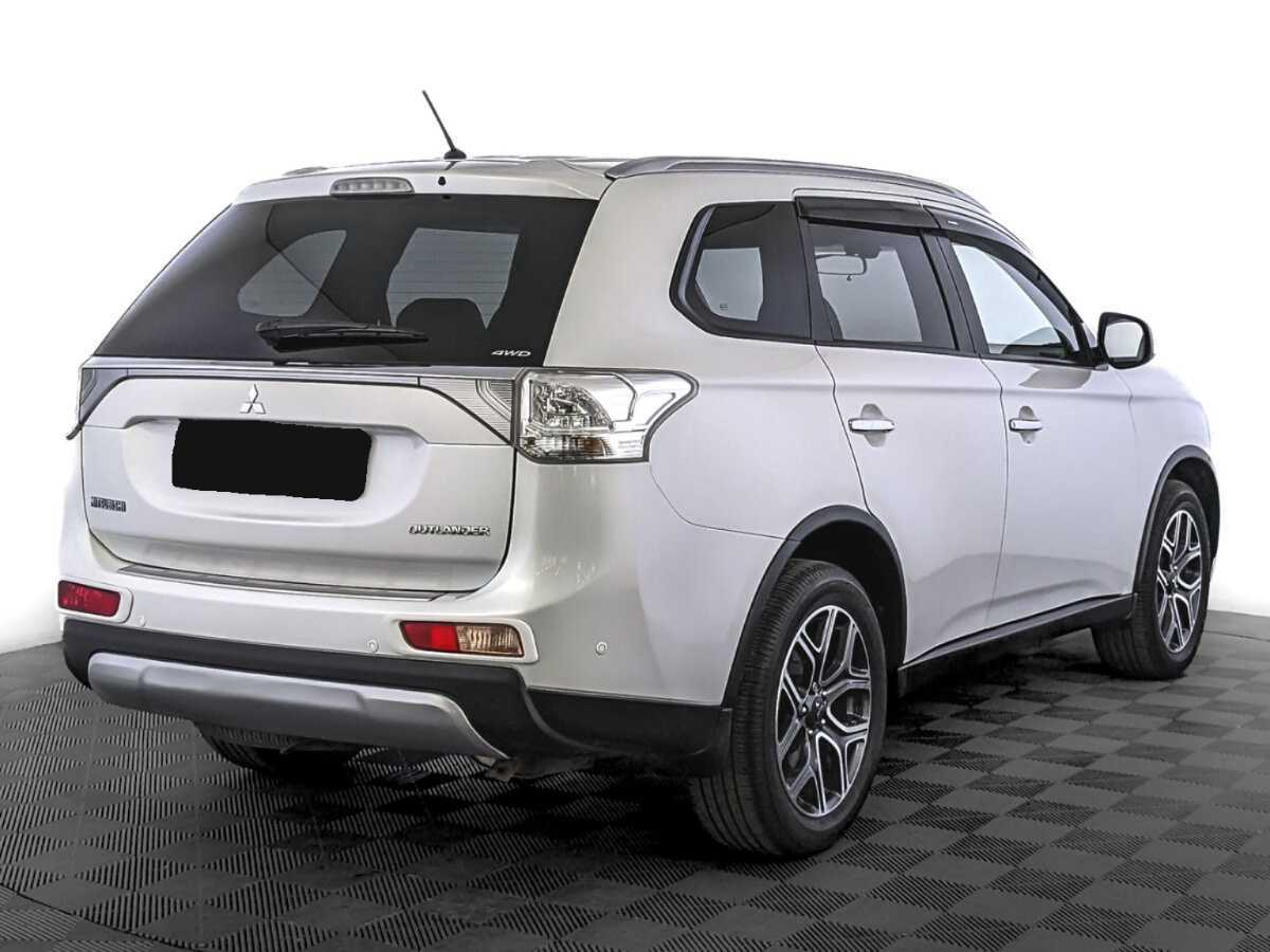 Mitsubishi Outlander с пробегом — 2014 год. Фото: #4