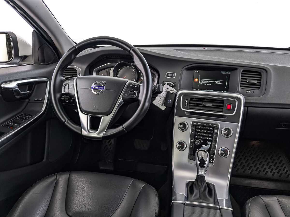 Volvo S60 с пробегом — 2016 год. Фото: #16