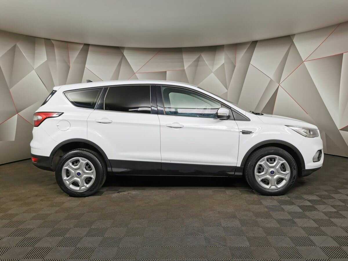 Ford Kuga с пробегом — 2017 год. Фото: #5