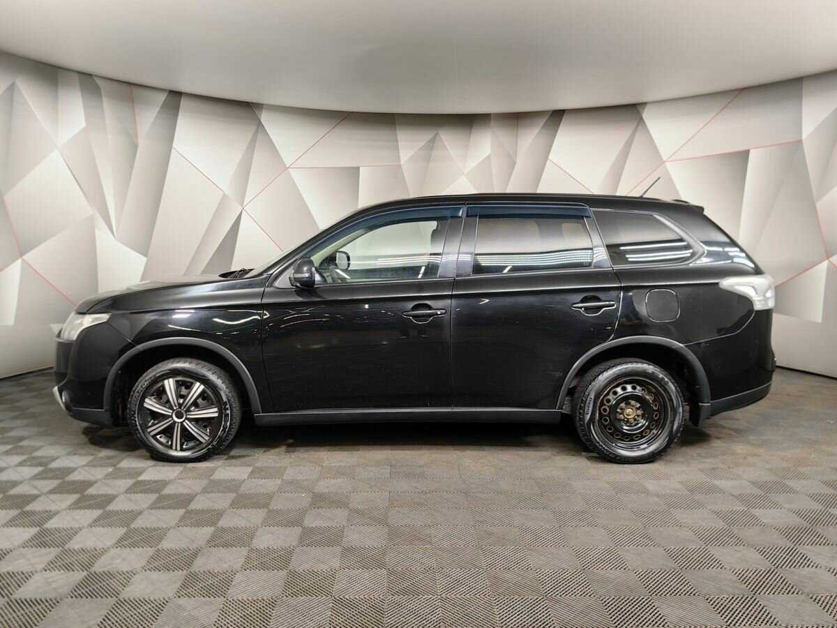 Mitsubishi Outlander с пробегом — 2014 год. Фото: #4