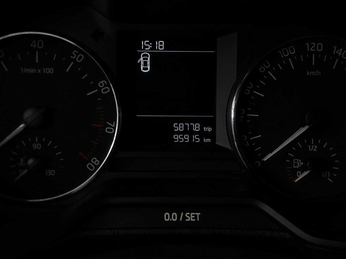 Skoda Octavia с пробегом — 2015 год. Фото: #15