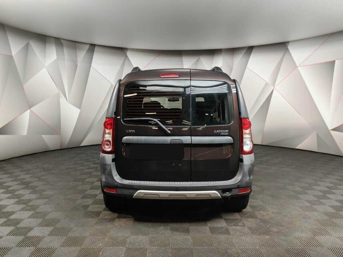 Lada (ВАЗ) Largus с пробегом — 2015 год. Фото: #7