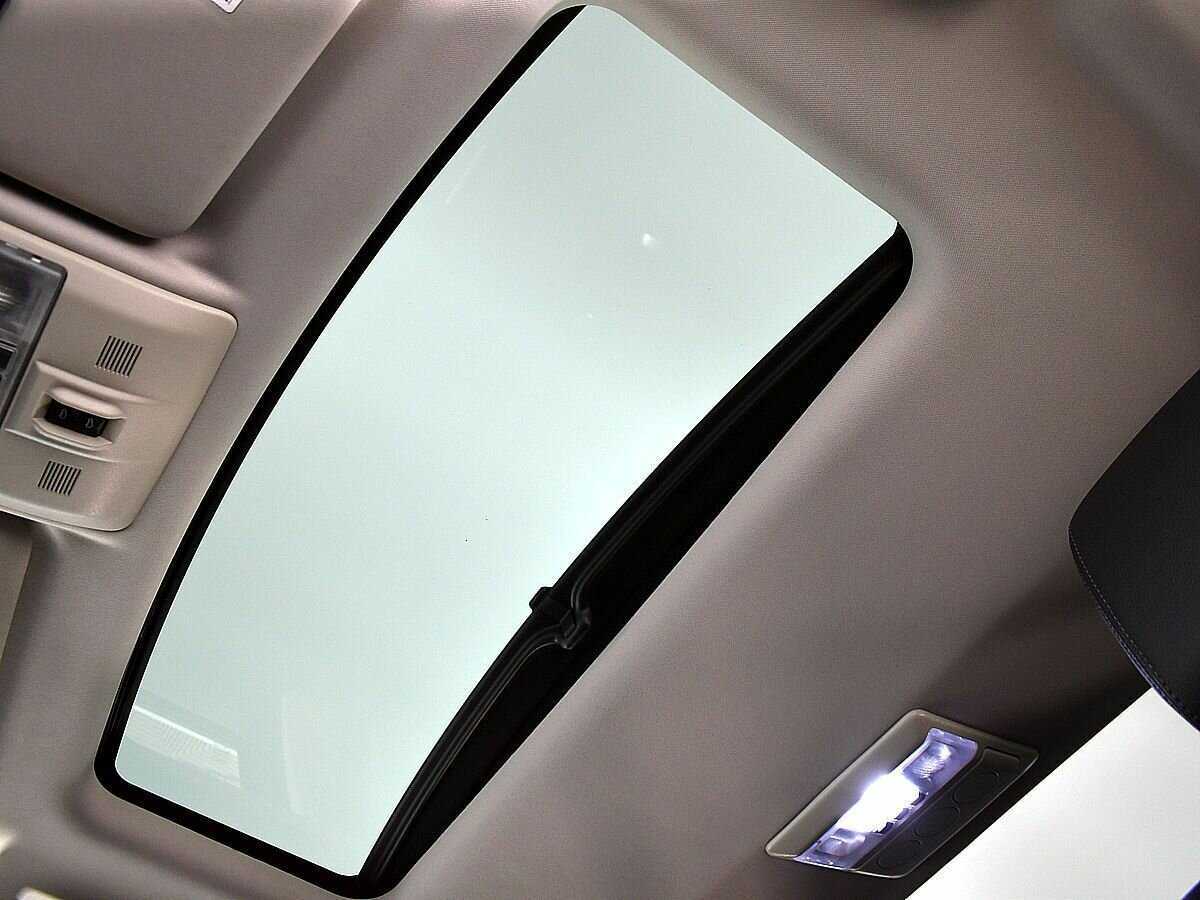 Land Rover Discovery с пробегом — 2014 год. Фото: #13