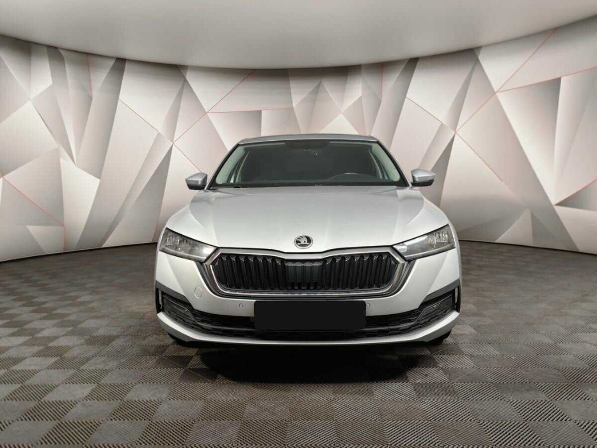 Skoda Octavia с пробегом — 2021 год. Фото: #6