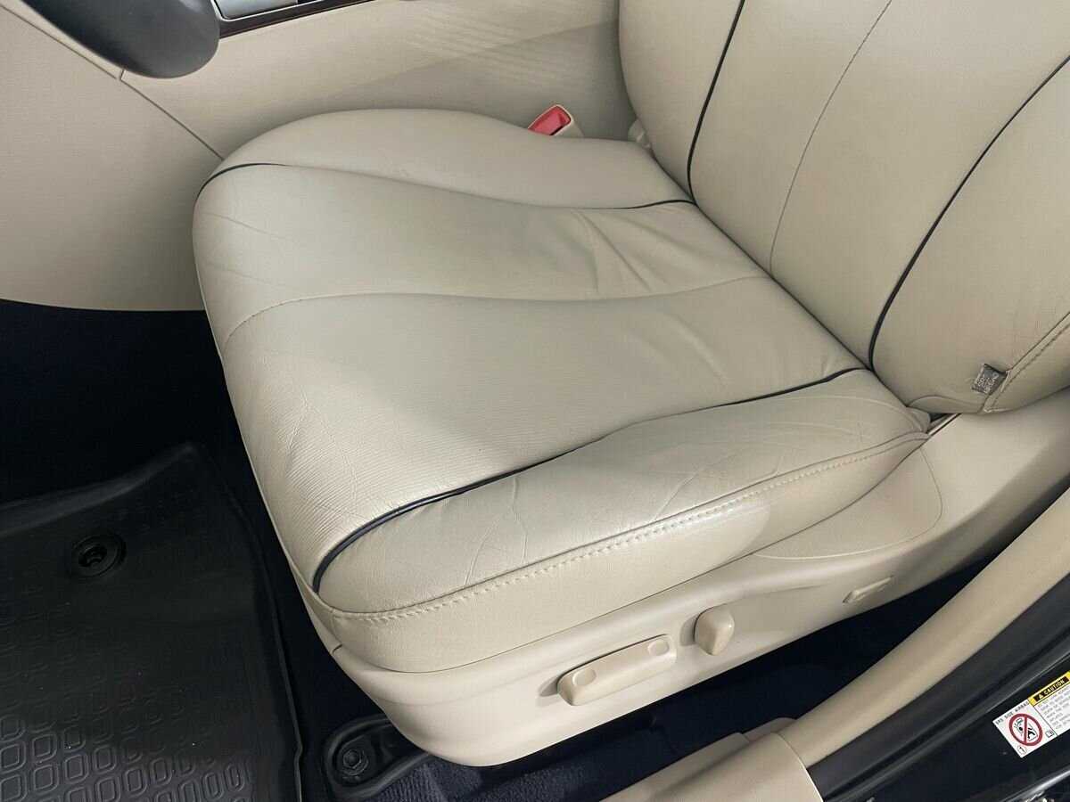 Toyota Venza с пробегом — 2013 год. Фото: #9