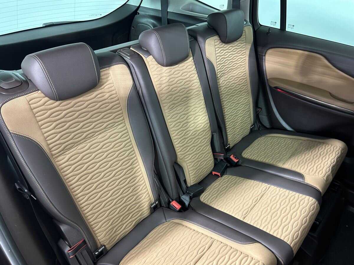 Opel Zafira с пробегом — 2013 год. Фото: #15