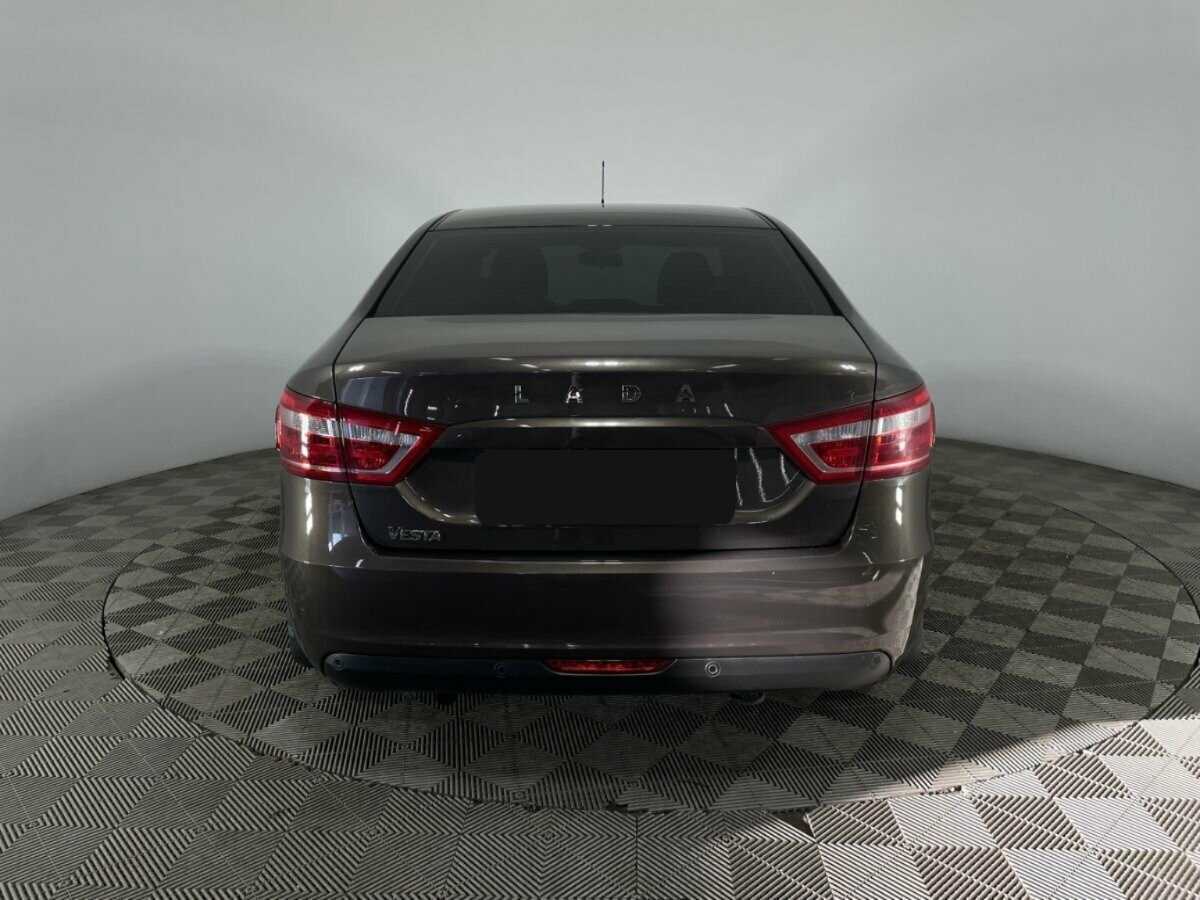 Lada (ВАЗ) Vesta с пробегом — 2021 год. Фото: #2