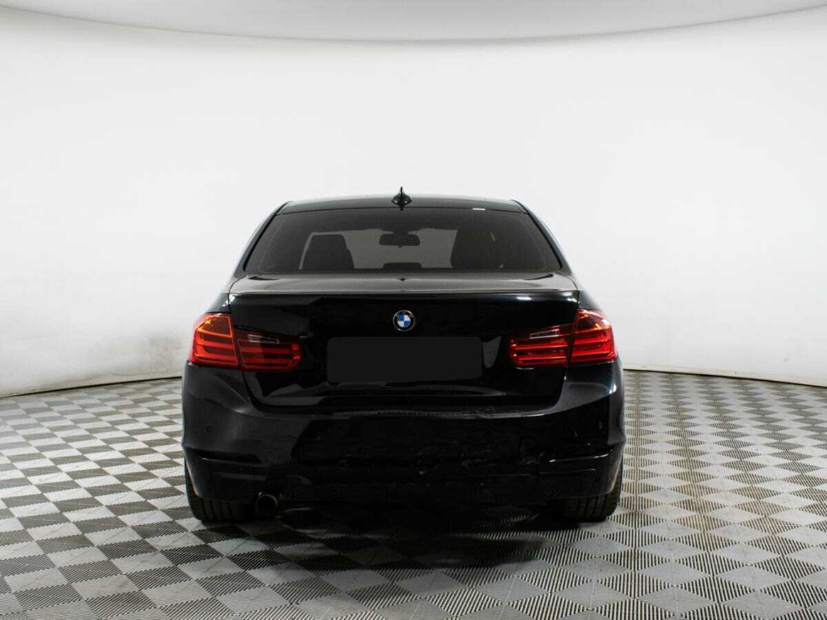 BMW 3 серии с пробегом — 2013 год. Фото: #4