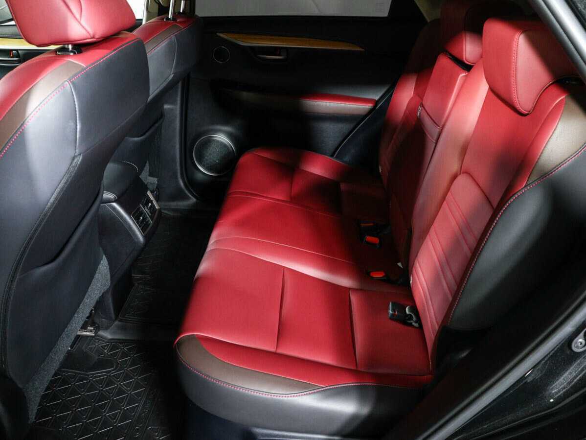 Lexus NX с пробегом — 2018 год. Фото: #7