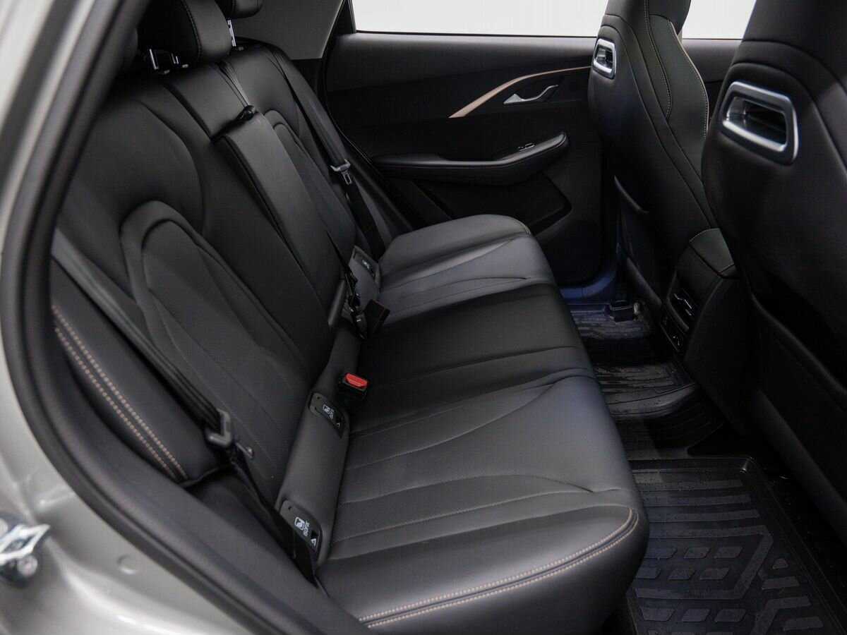 OMODA C5 с пробегом — 2023 год. Фото: #8