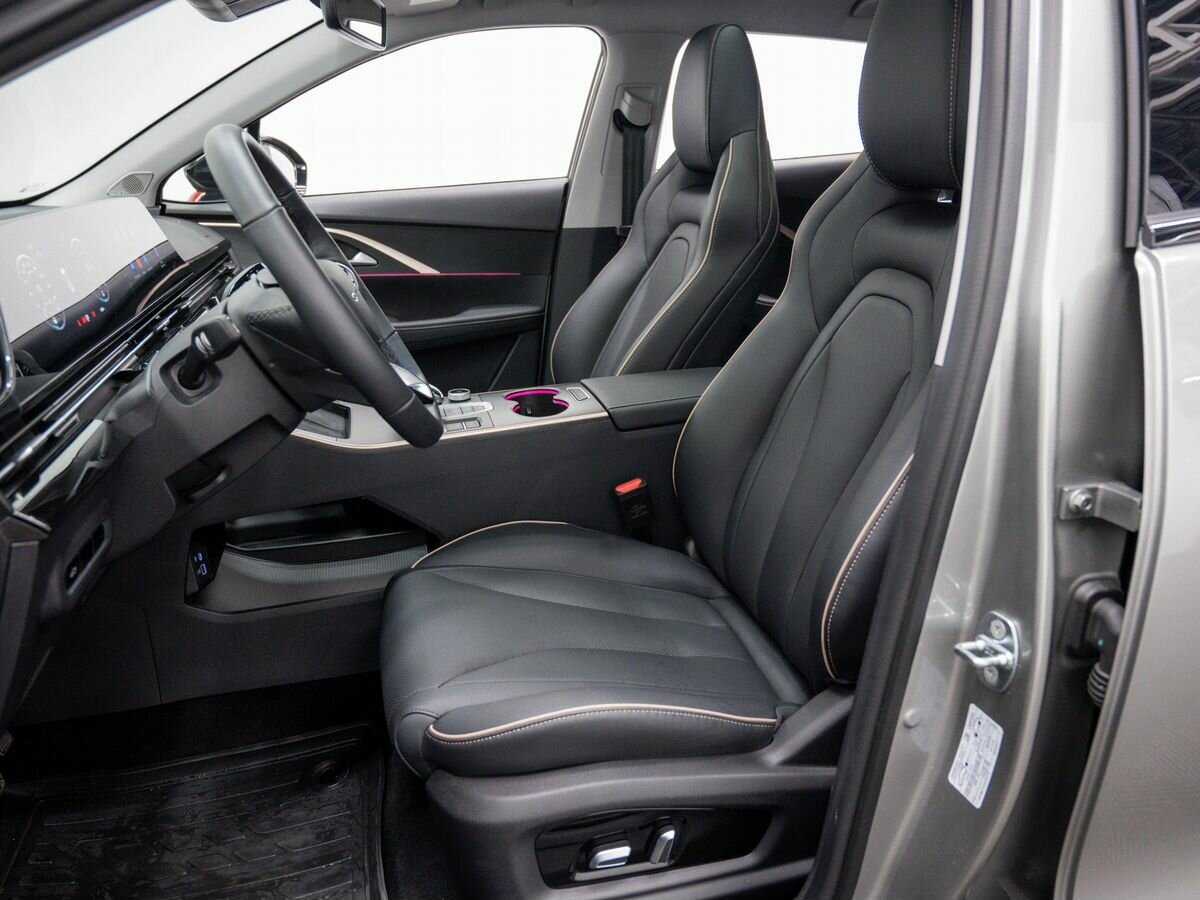 OMODA C5 с пробегом — 2023 год. Фото: #13