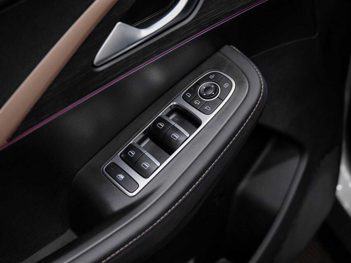 OMODA C5 с пробегом — 2023 год. Фото: #14