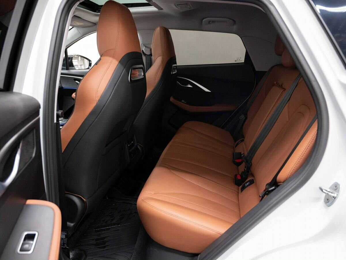 OMODA C5 с пробегом — 2022 год. Фото: #8