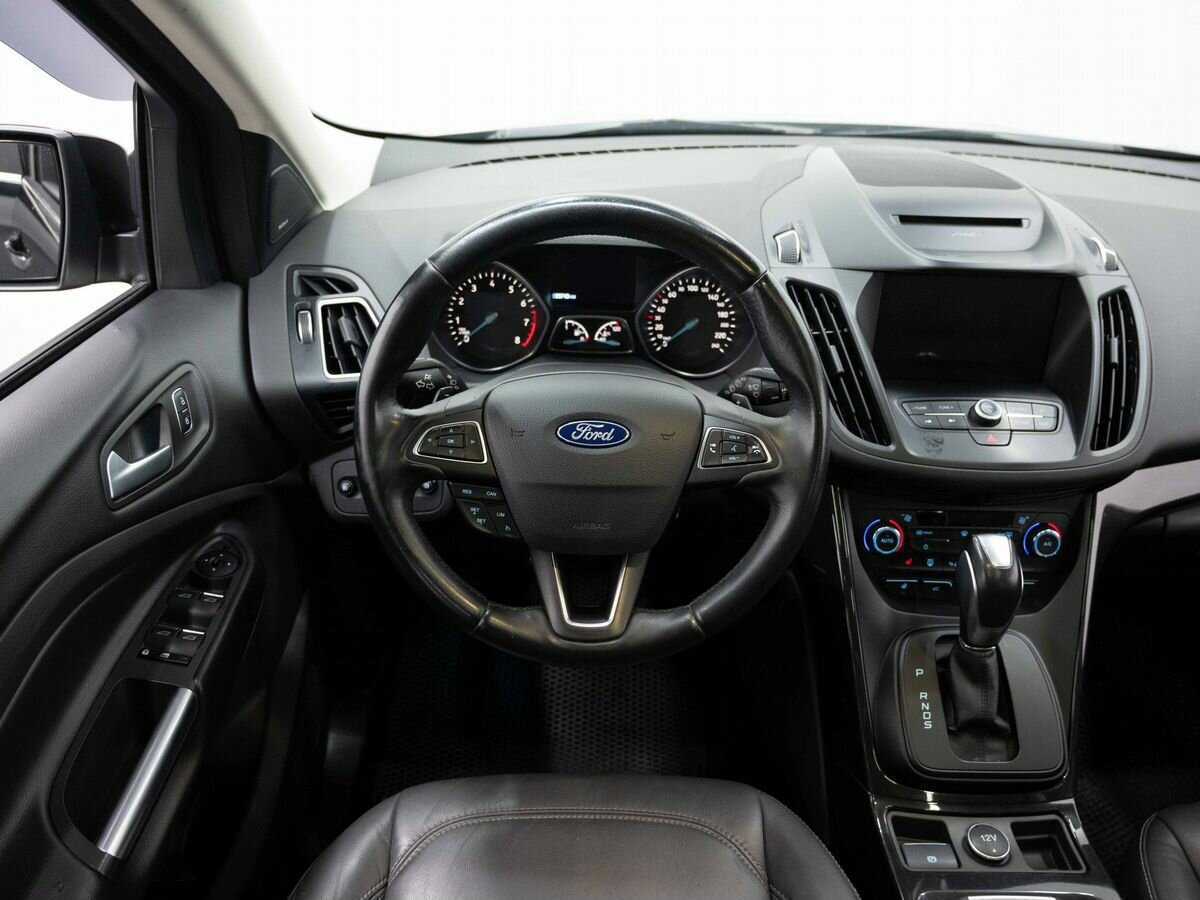 Ford Kuga с пробегом — 2017 год. Фото: #13