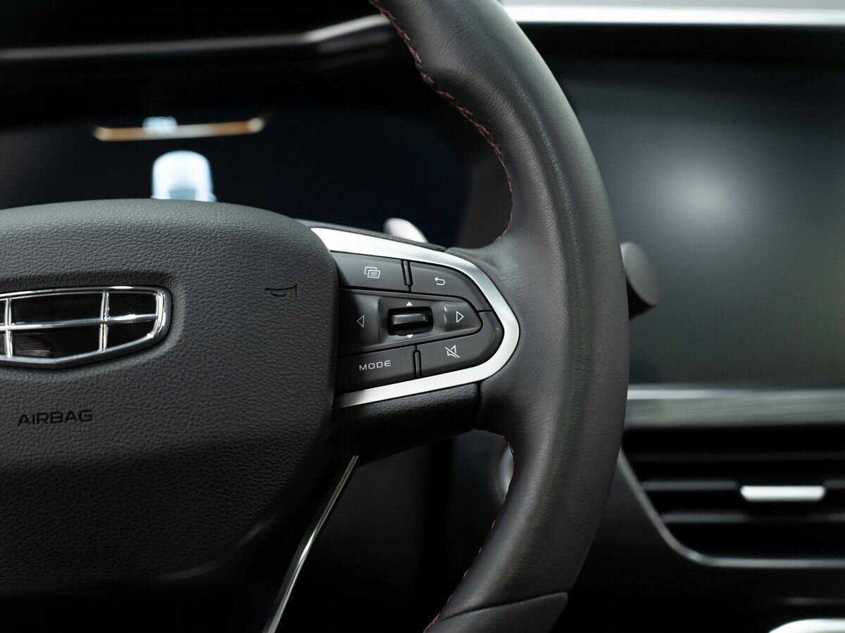 Geely Tugella с пробегом — 2022 год. Фото: #15