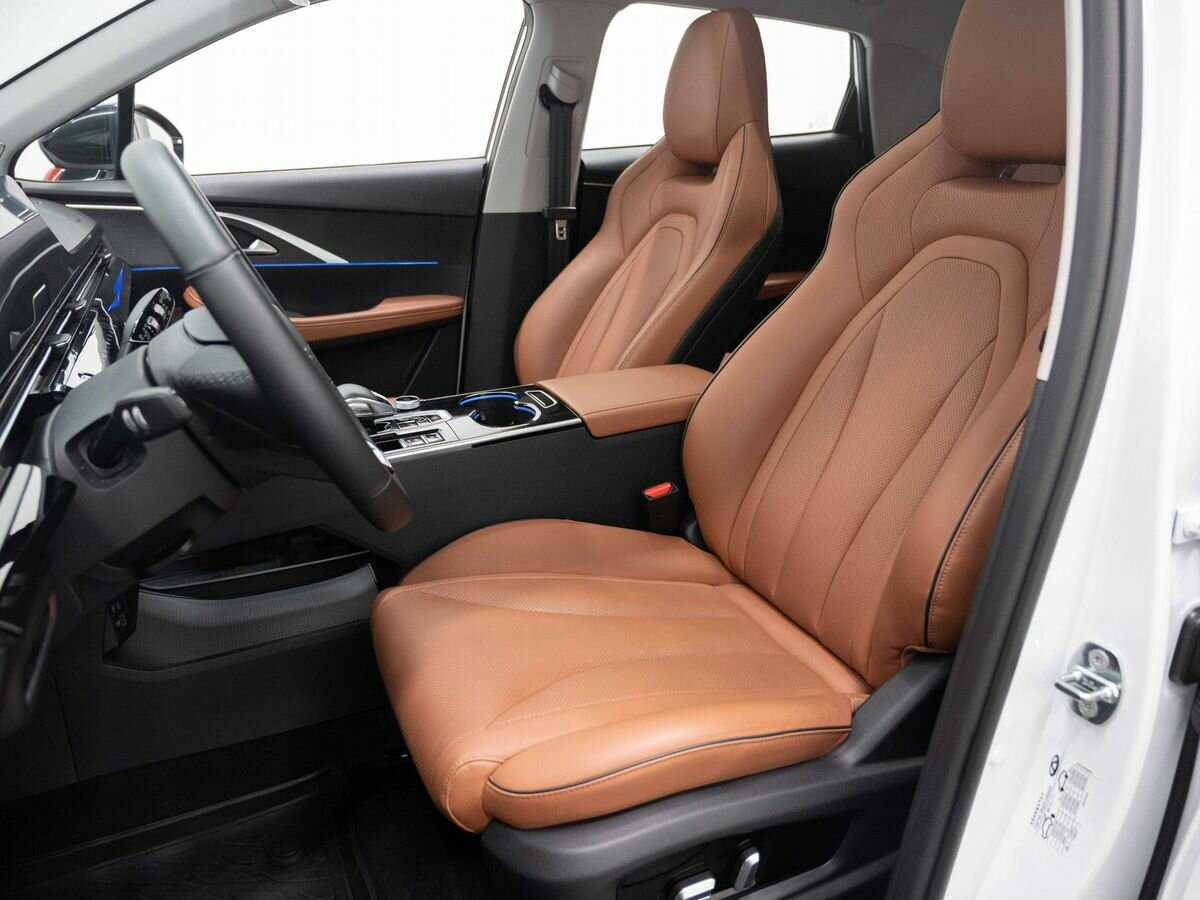 OMODA C5 с пробегом — 2023 год. Фото: #7