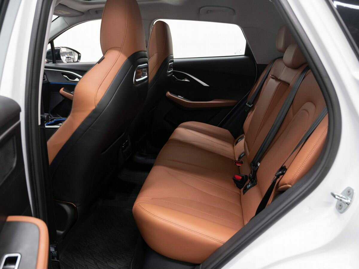 OMODA C5 с пробегом — 2023 год. Фото: #8