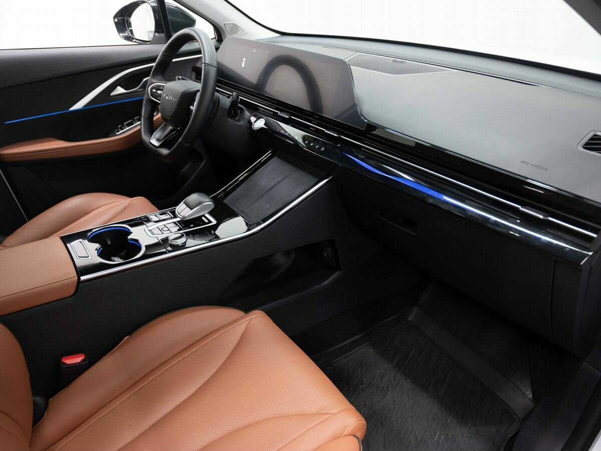 OMODA C5 с пробегом — 2023 год. Фото: #10