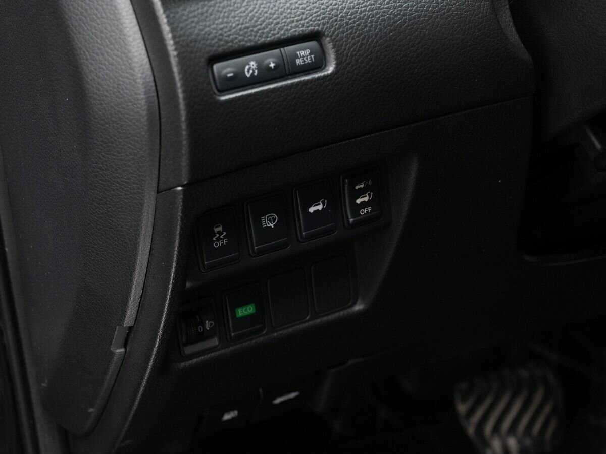 Nissan X-Trail с пробегом — 2015 год. Фото: #15