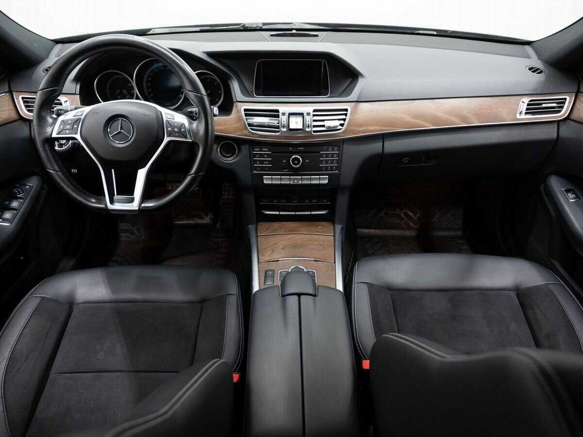 Mercedes-Benz E-Класс с пробегом — 2015 год. Фото: #13