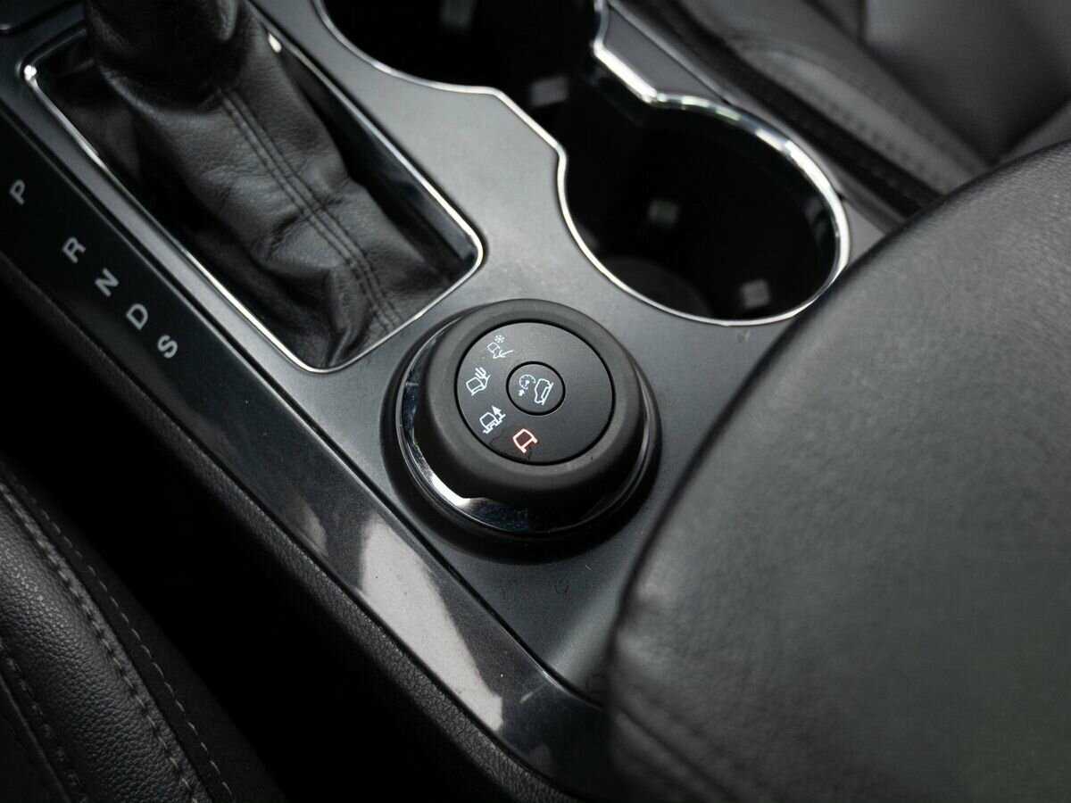 Ford Explorer с пробегом — 2018 год. Фото: #17