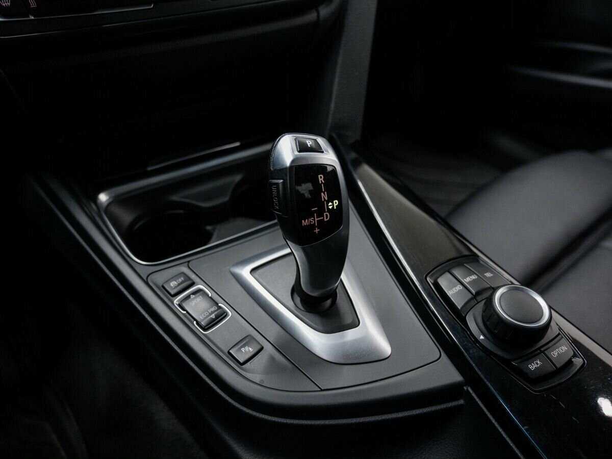 BMW 3 серии с пробегом — 2013 год. Фото: #17