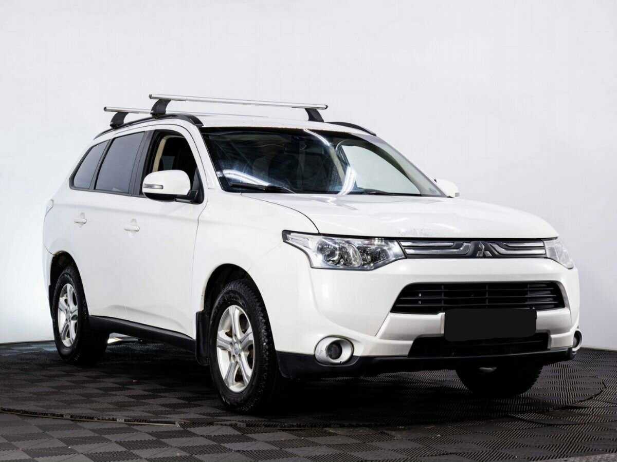 Mitsubishi Outlander с пробегом — 2012 год. Фото: #2