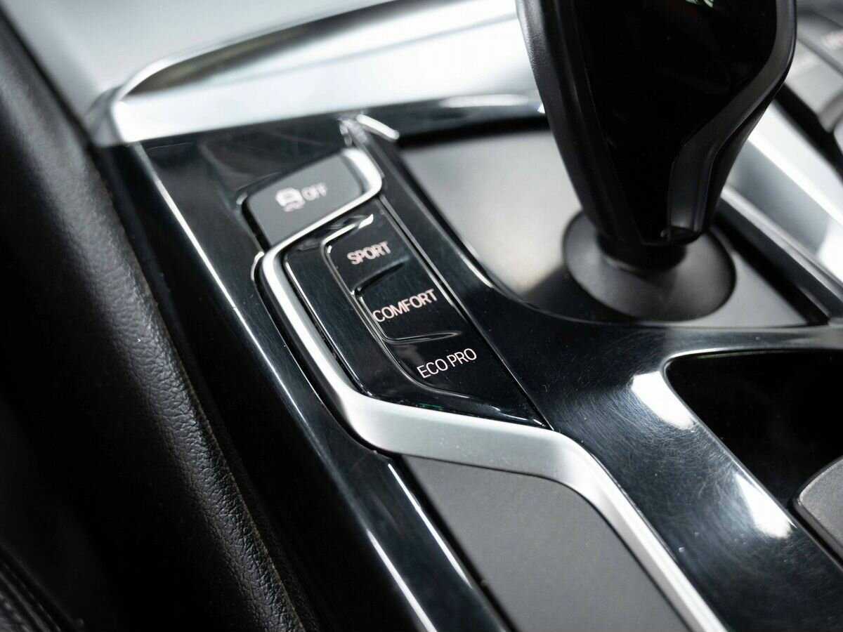 BMW 5 серии с пробегом — 2018 год. Фото: #24