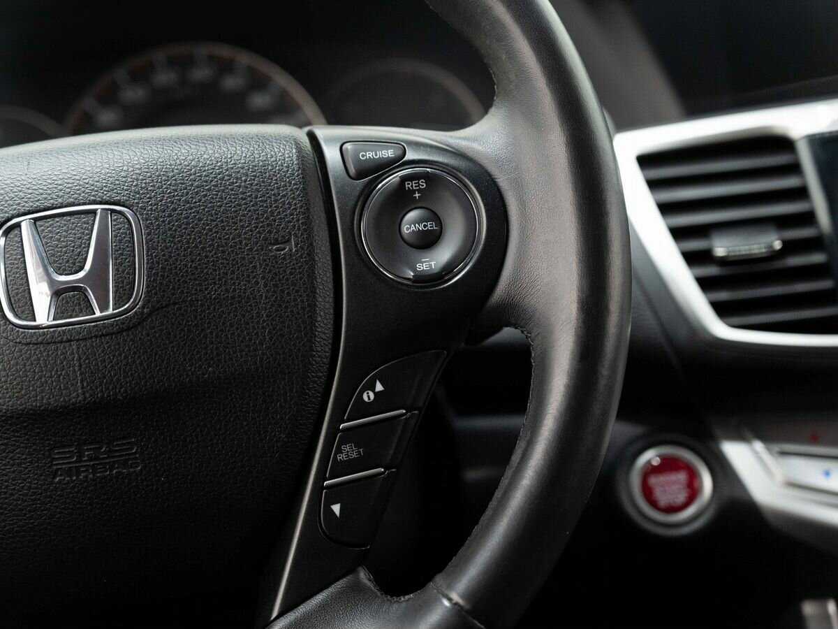 Honda Accord с пробегом — 2013 год. Фото: #15